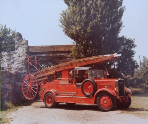 Les Bridger's Leyland Fire Engine